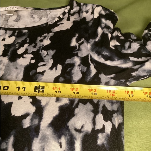 Spense Monochrome Abstract Pattern Top Size M - Picture 8 of 14